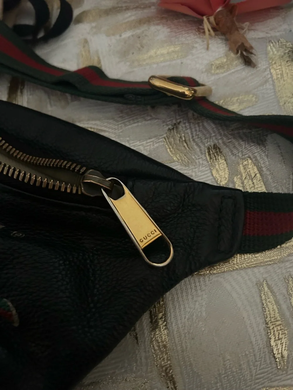 Gucci Black Leather Belt Bag with Green-Red Web Strap! Final price. No offers. - Picture 3 of 16